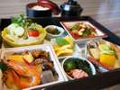 夜に食べるお弁当!略して「夜弁」