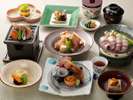 ■コタン膳/旬の味覚を大切にした、鶴雅の基本となる和会席です。(写真は一例)