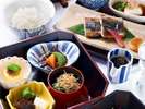 朝食