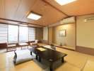 楽風館12.5畳+広縁