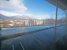 青い空をその水面に写すお風呂で足を延ばしてみませんか