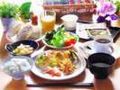 朝はやっぱりちゃんとご飯!朝食バイキング無料サービス<お時間は6:30-9:00>