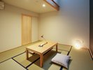 【東の棟1F】クールな雰囲気の8畳和室