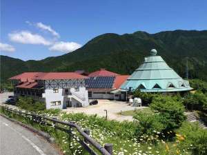 岡山県の県北に位置し標高650mにある新見千屋温泉いぶきの里