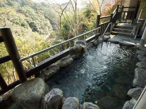 奈良の紅葉スポット近くの温泉宿・紅葉露天のある宿県　信貴山観光ホテル