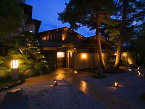 日本百景に囲まれた洞窟風呂の宿　百楽荘：写真