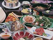 料理写真（一例）　近江牛ステーキ付プラン　お席ごとに30分かけて炊き上げる季節の釜飯付き　