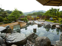 青山高原の景色が楽しめるしらさぎ苑露天風呂
