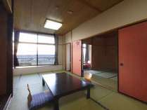 ■眺望和室二間■窓からは那珂川が眺められます！