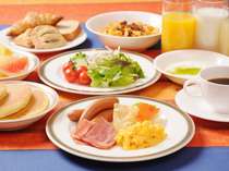 ブッフェレストラン　エトワール（９階）の朝食。朝食営業時間は7：00～10：00※写真は和食のイメージ
