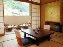山側10畳
