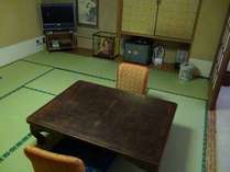 山側10畳の和室