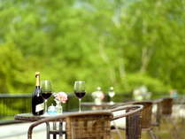 ～雄大な北アルプスの風景を眺めつつ、ワインを楽しむ優雅なひととき～