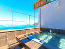 まんてんの湯～おりひめ～青い空と海を望む貸切展望露天風呂。贅沢なひとときをお過ごしください。