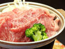 #【夕食一例】福島牛の陶板焼き　火を通してもやわらかい福島牛は格別の美味しさです