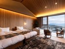 【702-706】全室海側にあり、広々としたリビングとベッドルームから眺められる日本海はまさに絶景