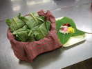 春から初夏にかけて作る朴葉寿司