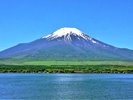 山中湖からの富士山◇四季折々の富士山が楽しめる山中湖村