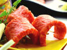 【夕食】熊本ブランド牛の陶板焼きは、ほどよい霜降りのお肉は柔らかくとろける美味しさです。