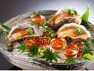 【岩牡蠣】初夏・最旬食材の丹後産の特大・岩牡蠣、濃厚でクリーミーな味わいをお楽しみ頂けます。