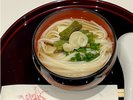 無料おふるまい！湯沢市が誇る日本三大うどん「稲庭うどん」を無料サービス
