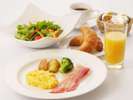 【洋風朝食】フライ、スクランブル、ポーチ、ボイルの4種類から選べる玉子料理。人気の洋朝食。