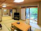 10畳＋６畳＋檜風呂の広々とした和室となっております。贅沢な１日にぴったりのお部屋です。