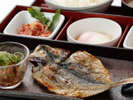 人気No.1、地元沼津産アジの開きがメインの「和食」です。ホテル自慢の朝食をぜひご賞味ください。