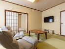 【らいちょうの間】二間続き琉球畳の落ち着いた和室和室（18平米）