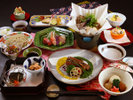 #絹の膳～kinunozen～当館最上級コースです。食材にこだわったコースとなっており,どれも自慢の一品です。