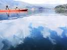 奥琵琶湖畔の鏡状態