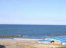 日本海なおえつ海水浴場。周りには水族館や鮮魚センターなど見所いっぱい。