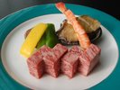 倍盛りA5ランク仙台牛サーロインと丸ごと鮑