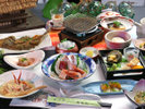 ◆【ご夕食一例】当館一番人気・寺泊の海の幸を贅沢に堪能できるコースです♪
