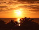 西海岸リゾートエリアを染める美しい夕陽をお愉しみください
