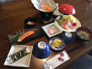 ・【朝食一例】お米は栃木県産コシヒカリ。一日の始まりにしっかり元気をチャージ！