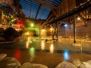 露天風呂（夜）