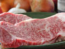 「国産牛ステーキプラン」には赤身とサシのバランスが良く、食べやすいお肉を使用しております♪