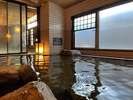 北海道遺産である"モール温泉"を使用した自慢の大浴場落ち着いた雰囲気でゆっくりお寛ぎ頂けます。