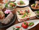 丹後産の地魚、京野菜、和牛、など季節毎に変わる最もおいしい旬食材を使用。