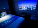 Ankerグループのモバイルプロジェクターでホテルのお部屋がムービーシアターに！
