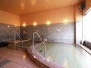 *【大浴場】２つの浴槽は温度違いになっていますので、お好みの温度をお楽しみ下さい。