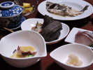 *【夕食一例】瀬戸内の魚介類を中心に素材の味を活かした料理をご賞味下さい
