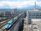【トレインビュー】岩手山を背にE5「はやぶさ」が盛岡駅へ入る光景をお部屋から（北向側限定）