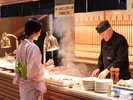 【和洋中バイキング（夕食）】ライブキッチン☆ステーキが焼ける音もご馳走です！