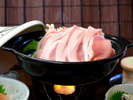 【上州麦豚タジン鍋】話題のタジン鍋を使い低温でゆっくりと蒸し煮にして作ります♪