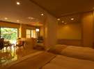 　「別邸六花　１階れんぎょう」は露天風呂付き和洋室、通常のツインベッドタイプのお部屋です。