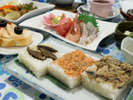 *夏期の夕食一例／新潟の郷土料理、笹寿司