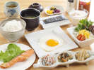 朝食『和食』例卵料理と焼き魚は日替わりです。