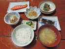 【朝食一例】一汁三菜を基本とした純和風！日本の朝ごはん。